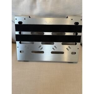 Fender Pedal Board Medium With Case Excellent Condition